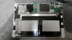 Teclast X98のリチウム電池の交換作業