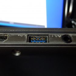 壊れたUSB3.0コネクタ