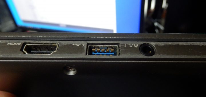 壊れたUSB3.0コネクタ