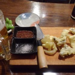 ホルモン天ぷらとビール
