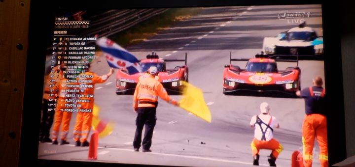 勝ったのはファラーリの５１号車