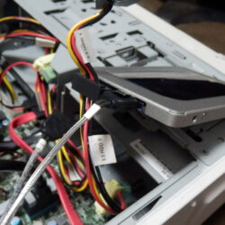 構成が気に入らなくて新たにサーバーを追加購入 インストールア完了すれば、Onbaordのコントロールへ差し替える