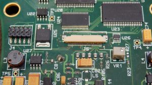 フレキコネクターを交換しないといけないのでSPECを確認した。30Pin、0.5mmピッチのようだ。