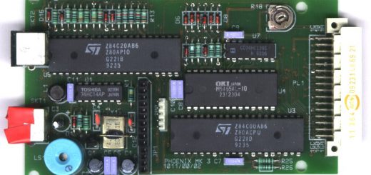 ACR4もZ80が使われている。下のZ84C00AB6がZ80AのCPUだ。