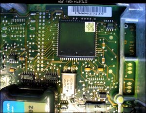 MEMSに乗っているSOPの93C46