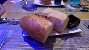 ステーキディーはパン食