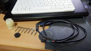 今回製作に使った激安ケーブルの部品
