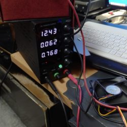 中華安定化電源を購入した。