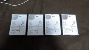 ドライブは、10TBのNL-SASが4台で40TB