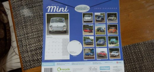 2025年版のMINIの非公式カレンダー