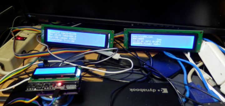 40桁X4行のLCDを二つ使って、ミニのインジェクションのECUに接続してみた。