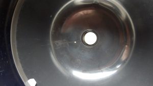 IHの外窯に割れが入っていまっている