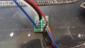 5V-3.3Vの電圧変換基板で対応した。