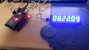 TM1367を使った７セグLEDで時計を作った