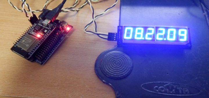 TM1367を使った７セグLEDで時計を作った