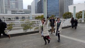 整理券待ちをしていたら、艦娘遊撃隊がきていたけど、新加入の人が増えたのかねえ。利根と筑摩が増えた。