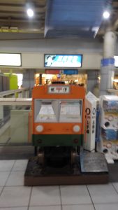 品川駅の郵便車両型ポスト