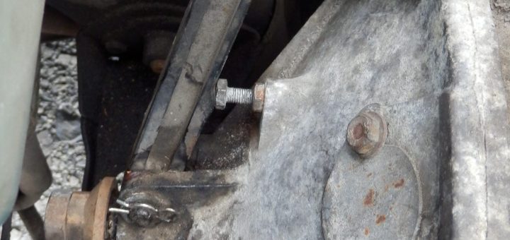 クラッチの調整を入れる方向にしてみた。
