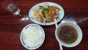 天山の雲白肉定食