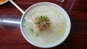 天山の蘿蔔湯麺（ダイコンタンメン）