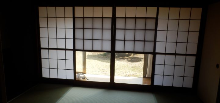 雪見障子の取り換えも完了。黄ばみが取れた