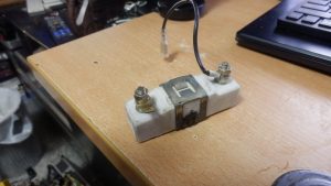 ポイント用コイルの抵抗。これは1.6Ω