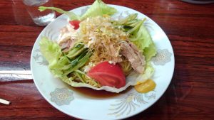天山でお願いして冷やし中華を作ってもらった