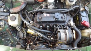 スターターモーターが壊れたので交換する。