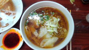 雲吞湯麵
