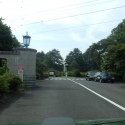 お盆の墓掃除に多磨霊園に行った