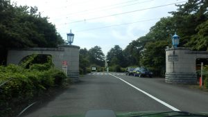 お盆の墓掃除に多磨霊園に行った