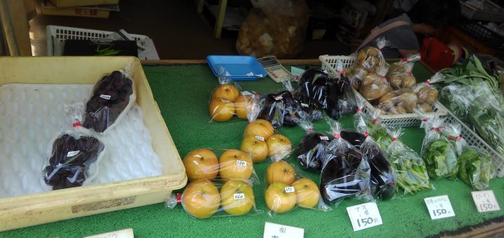 分倍河原の直売所で幸水が売り出している。