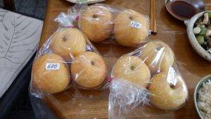 多摩川梨の幸水を買った