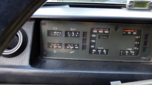 ヘッドライトとFANが回っている時の電圧