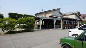 蜂に刺された治療で伊崎医院に行った