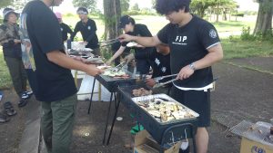 FJPのメンバーが焼いてくれた