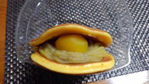 モンブランバーガーはどらやきとは味が違う