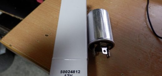 中華のP端子ウィンカーリレーを購入した