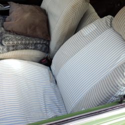 カバーを取り付けた椅子をINNOCENTI120SLに入れた