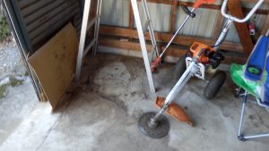 いったん綺麗にした小屋