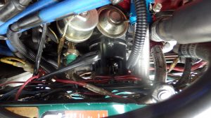 新品のデスビキャップを交換した