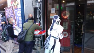 No2のALFREDの店頭だったけど、10時の開始に全然準備されていなく混乱した