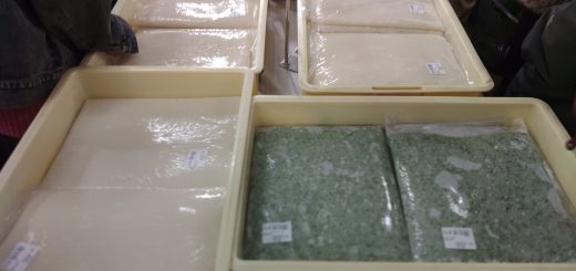 霞のJAでのしもちを買った。しかし、3800円は高い