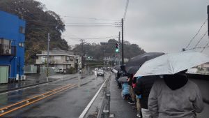 ライブの入場待機列