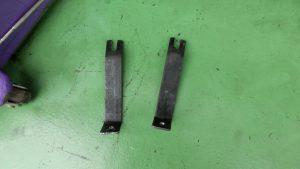 サブのオイルクーラーも外しにくかったので、U字に加工した。