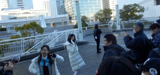 物販の整理券まちで、遊撃隊の清霜と足柄さんが来た。この人たちのリアクションは面白い