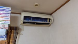 ガスを戻すために古いエアコンを稼働させた