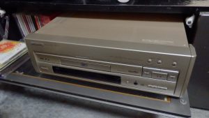 トレイが出てこなくなったDVL-9