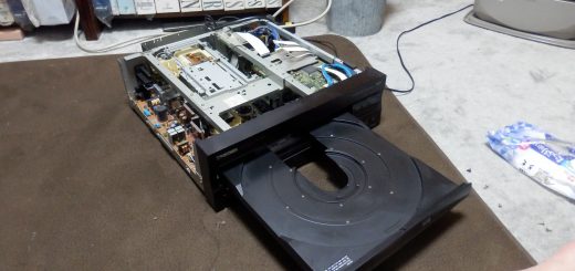 DVL-909もトレイが出てくるようになった