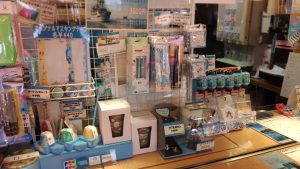 こういうテコテコのグッツは大好き。提灯を買ってしまった。